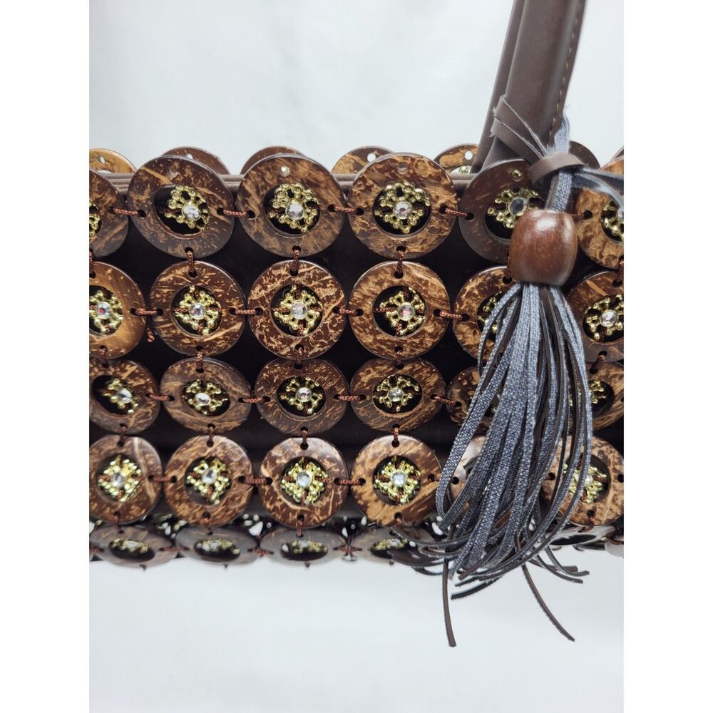 Coconut Shell Handbag - Picture 2 of 8